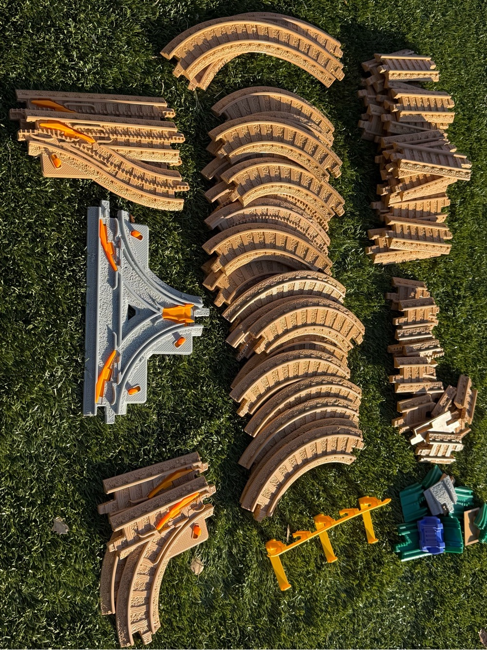 GeoTraxx Track Pieces Only - Huge Lot 70+